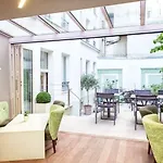 Mistral Hotel Paris