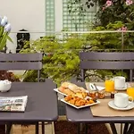 Hotel Mistral Paris
