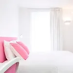 Mistral Hotel 3*